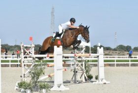 Gianni Govoni vince la C140 a tempo nella seconda giornata del Sardegna Jumping Tour