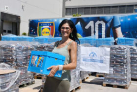 RANDAGISMO, LEIDAA E LIDL: QUINTALI DI CROCCHETTE PER I CANILI