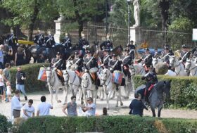 Un evento non-evento: flash mob equestre a Piazza di Siena