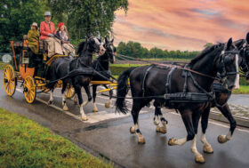In Carrozza. Si parte! In viaggio come nella Belle Epoque