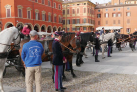 In Carrozza. Si parte! Il Viaggio del Sor-riso