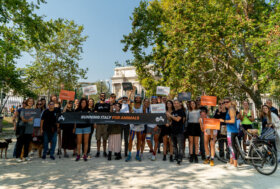 Running Italy for Animals: torna la corsa dell’attivista e atleta vegano Riccardo Bugari per difendere gli animali che soffrono negli allevamenti