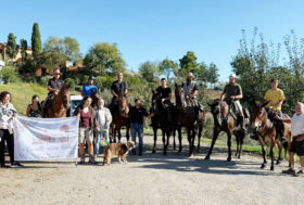 Pellegrini a cavallo sulla via Francigena da San Piero a Grado a San Pietro a Roma